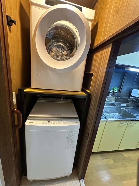 3-Bedroom House — Sakamoto-cho in Sakamoto-cho, Yokosuka — photo 13 of 14: stacked washer and dryer